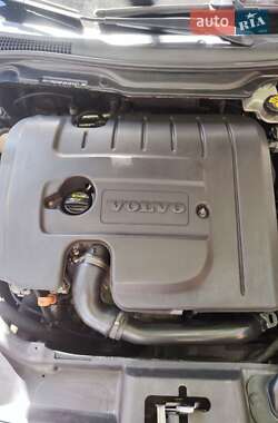 Седан Volvo S40 2010 в 