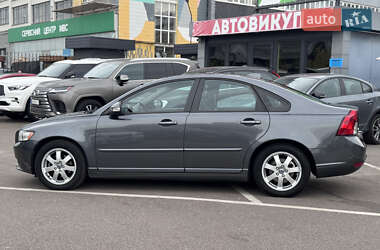 Седан Volvo S40 2012 в 