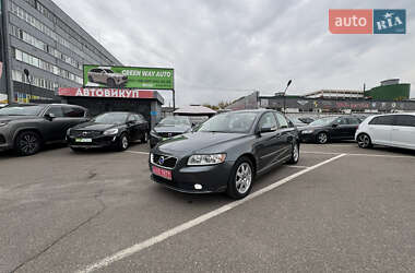Седан Volvo S40 2012 в 