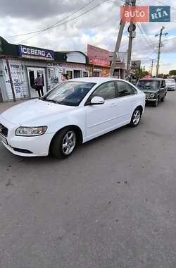 Седан Volvo S40 2011 в Дніпрі