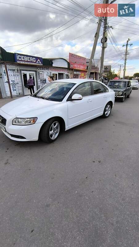 Седан Volvo S40 2011 в Дніпрі фото Седан Volvo S40 2011 в Дніпрі