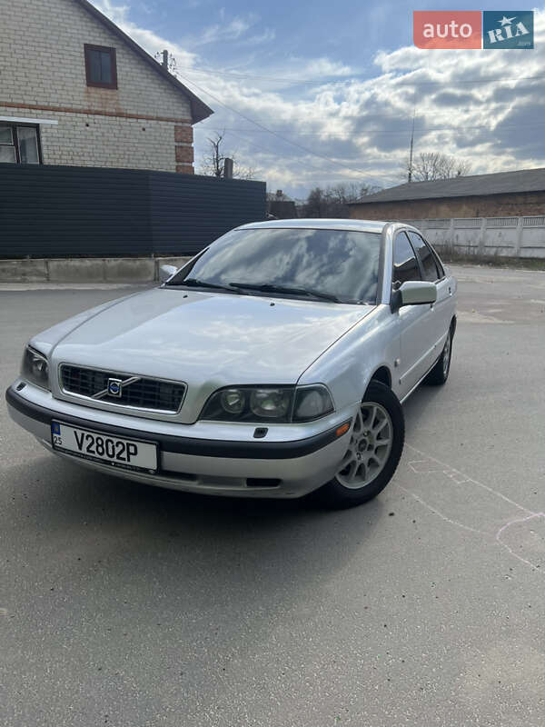 Седан Volvo S40 2004 в Чернігові фото 5 Седан Volvo S40 2004 в Чернігові