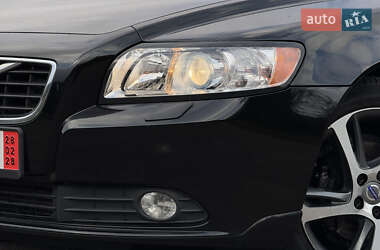 Седан Volvo S40 2012 в 