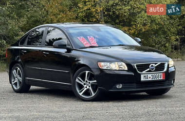 Седан Volvo S40 2012 в 