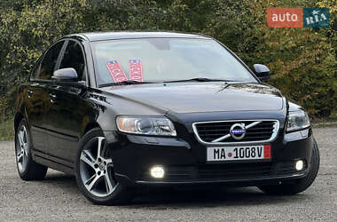 Седан Volvo S40 2012 в 