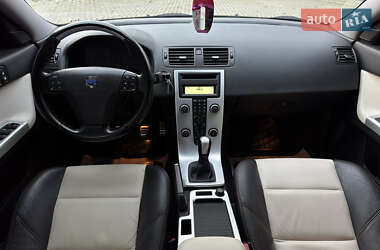 Седан Volvo S40 2012 в 