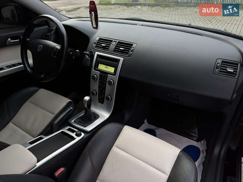Седан Volvo S40 2012 в Моршині фото 91 Седан Volvo S40 2012 в Моршині