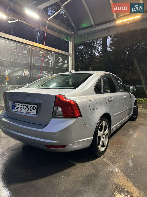 Седан Volvo S40 2011 в Киеве