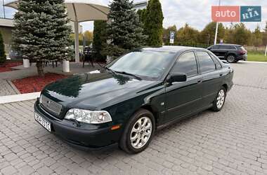 Седан Volvo S40 2000 в Львове