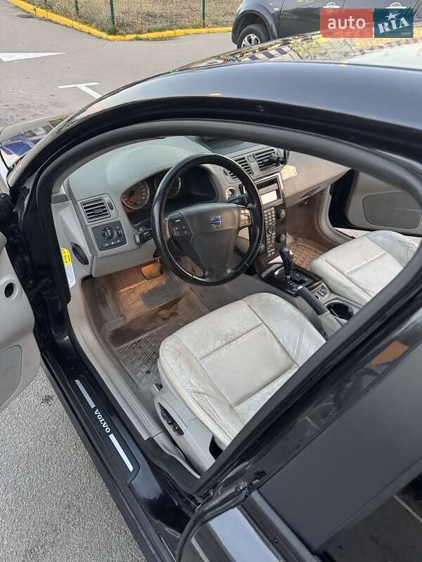 Седан Volvo S40 2004 в Днепре