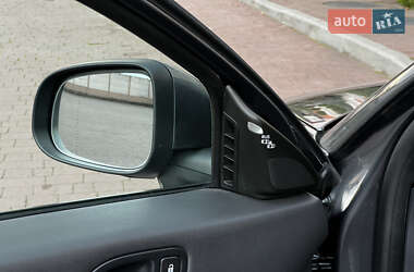 Седан Volvo S40 2011 в  фото 79 Седан Volvo S40 2011 в