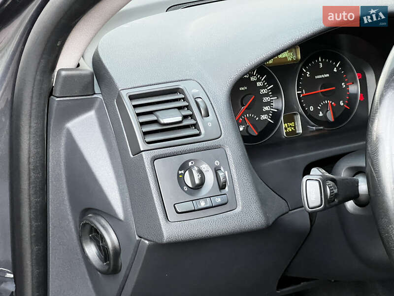 Седан Volvo S40 2011 в Стрые фото 83 Седан Volvo S40 2011 в Стрые