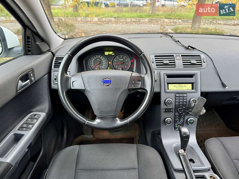 Седан Volvo S40 2011 в Киеве