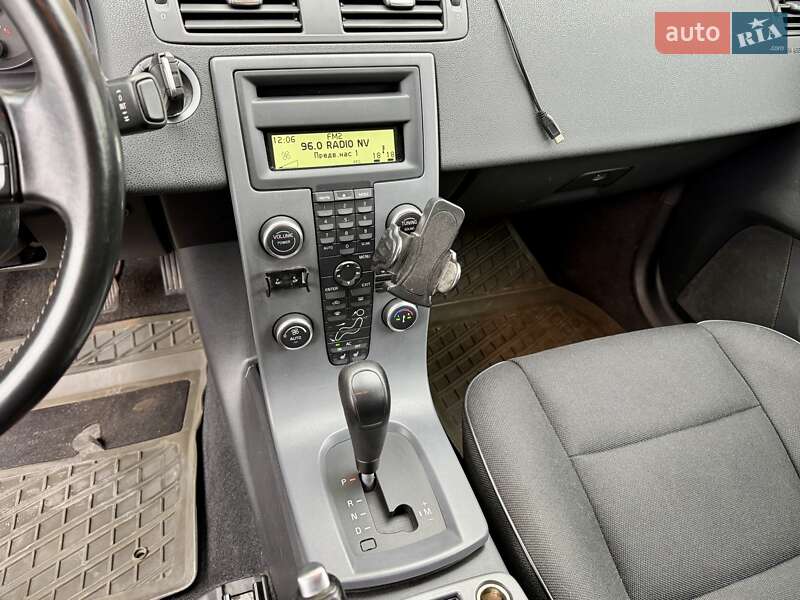 Седан Volvo S40 2011 в Киеве