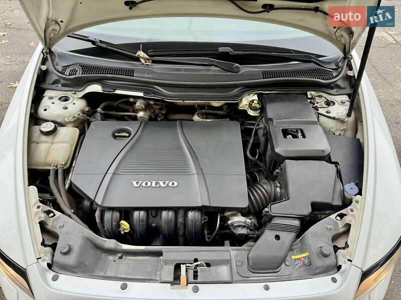 Седан Volvo S40 2011 в Киеве