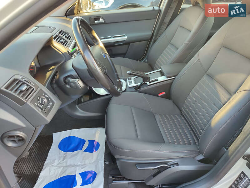 Седан Volvo S40 2011 в Киеве фото 17 Седан Volvo S40 2011 в Киеве