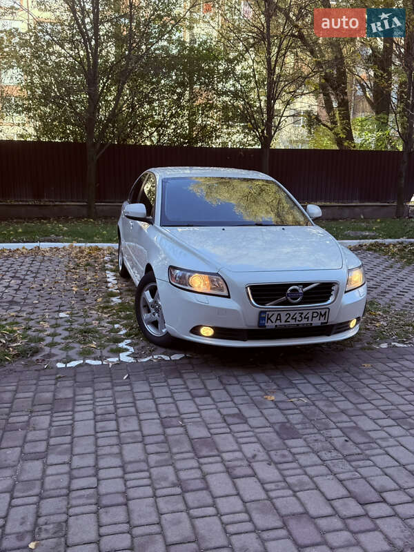 Седан Volvo S40 2012 в Киеве фото 2 Седан Volvo S40 2012 в Киеве