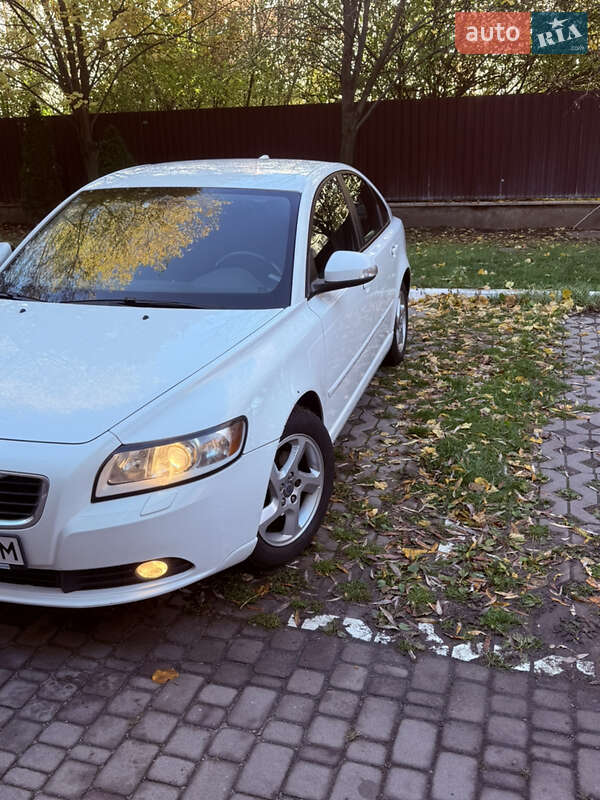 Седан Volvo S40 2012 в Киеве фото 7 Седан Volvo S40 2012 в Киеве