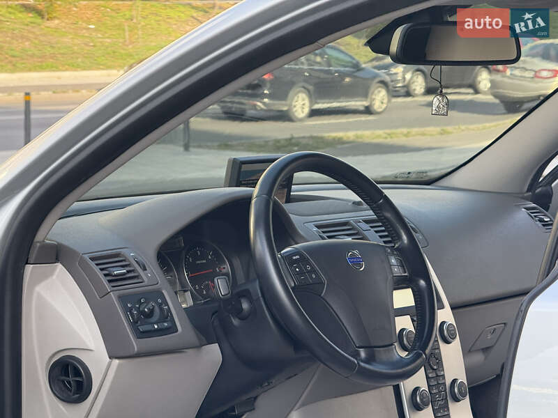 Седан Volvo S40 2012 в Днепре