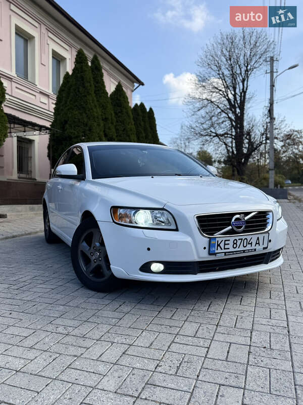Седан Volvo S40 2012 в Днепре
