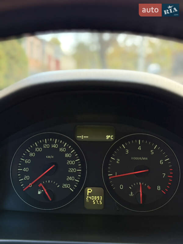 Седан Volvo S40 2012 в Днепре