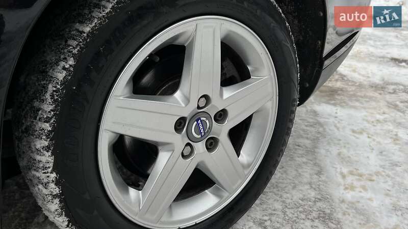 Седан Volvo S40 2010 в Луцьку