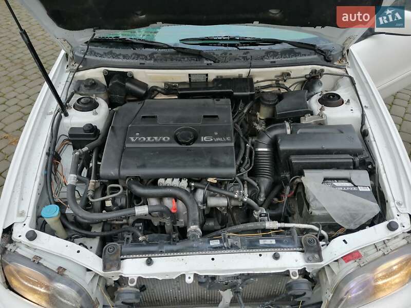 Седан Volvo S40 1998 в Черкасах фото 10 Седан Volvo S40 1998 в Черкасах