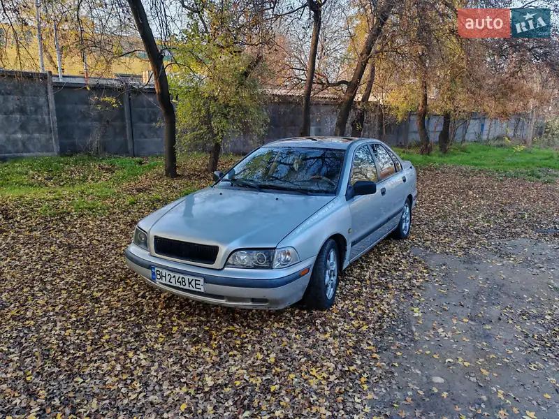 Volvo S40 1996