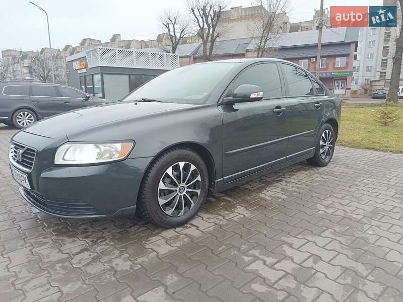 Седан Volvo S40 2009 в Шептицькому