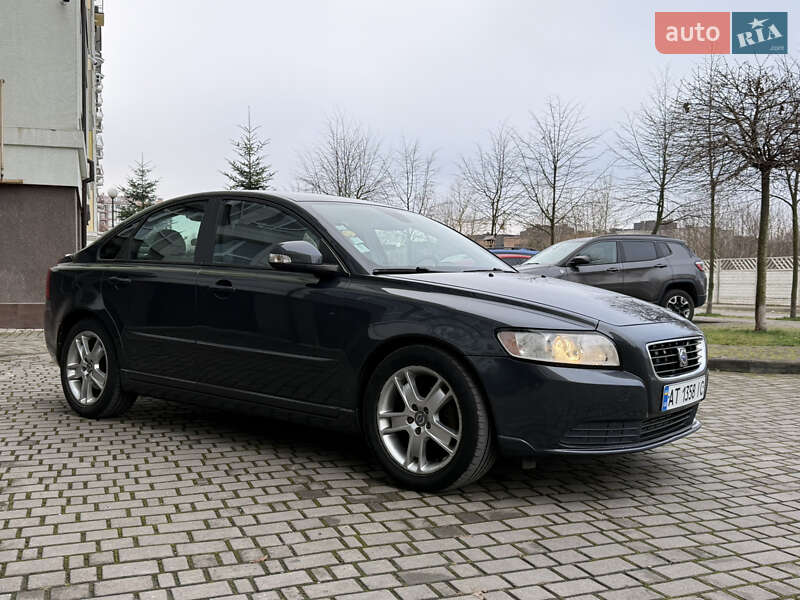 Седан Volvo S40 2010 в Івано-Франківську