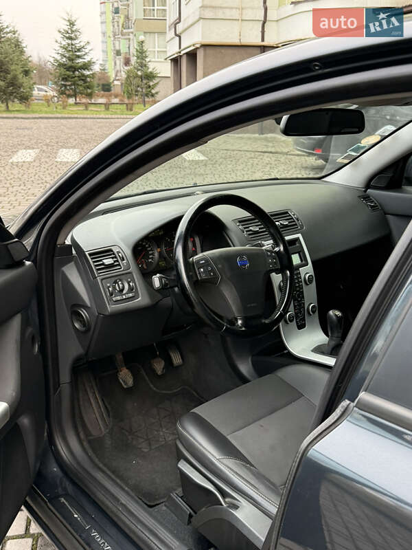 Седан Volvo S40 2010 в Івано-Франківську