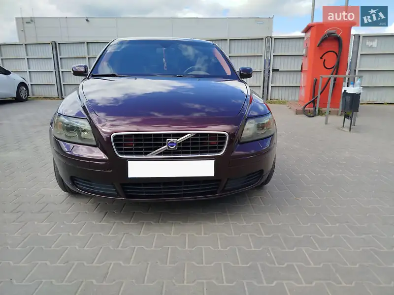Volvo S40