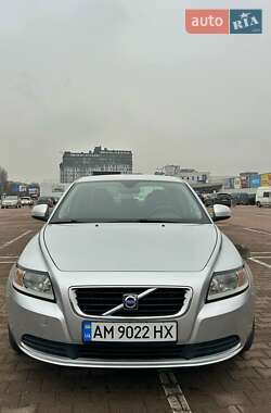 Седан Volvo S40 2009 в Житомире