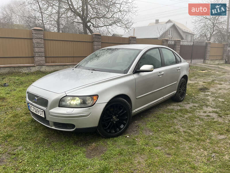 Volvo S40 2004