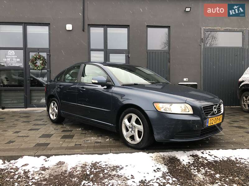 Седан Volvo S40 2011 в Івано-Франківську