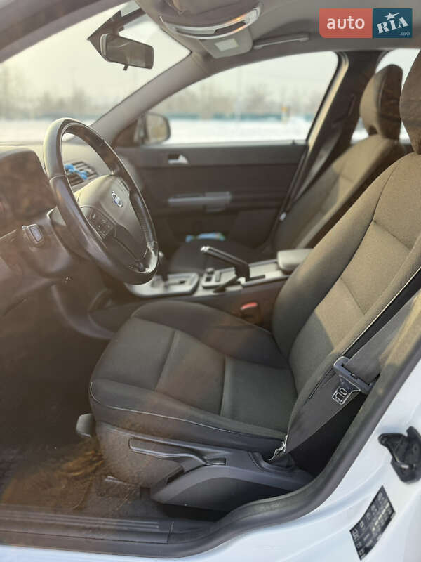 Седан Volvo S40 2012 в Киеве
