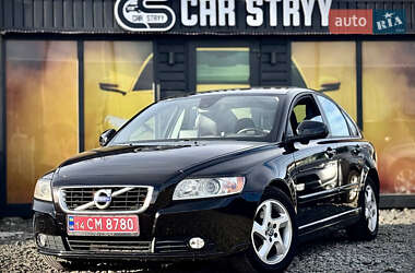 Седан Volvo S40 2011 в Стрые