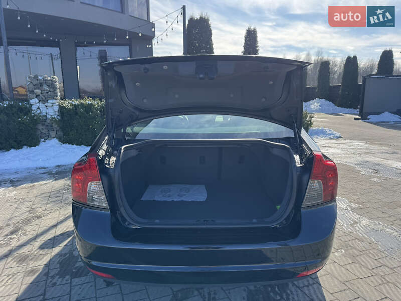 Седан Volvo S40 2011 в Стрые фото 21 Седан Volvo S40 2011 в Стрые
