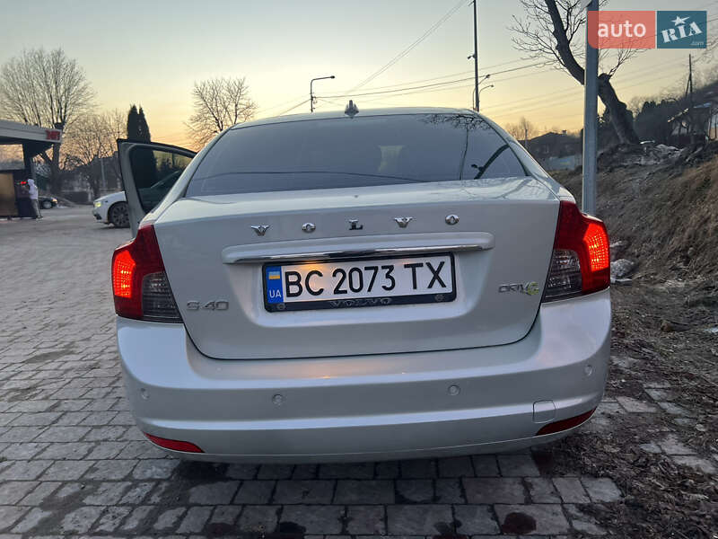 Седан Volvo S40 2012 в Миколаєві