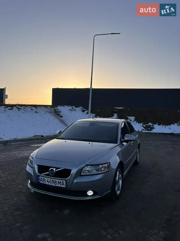 Volvo S40 2011