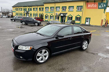 Седан Volvo S40 2011 в Стрые