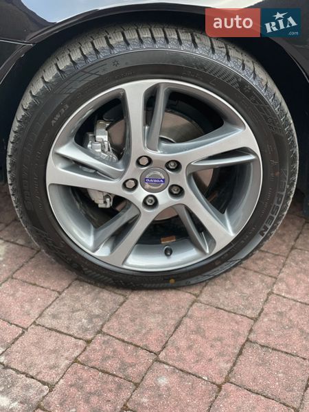 Седан Volvo S40 2011 в Стрию