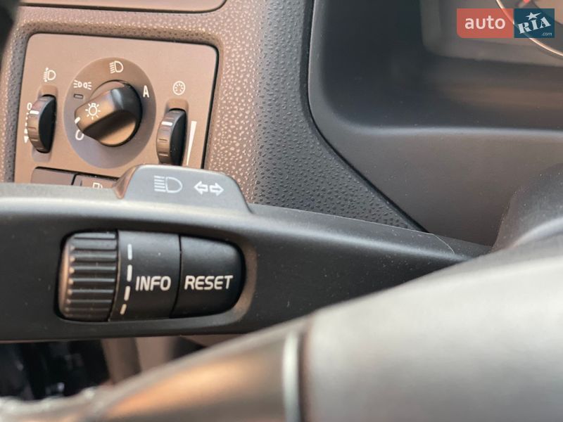 Седан Volvo S40 2011 в Стрию