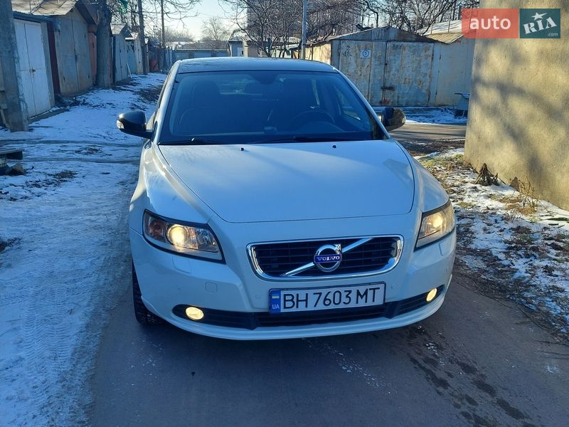 Volvo S40 2011 Volvo S40 2011