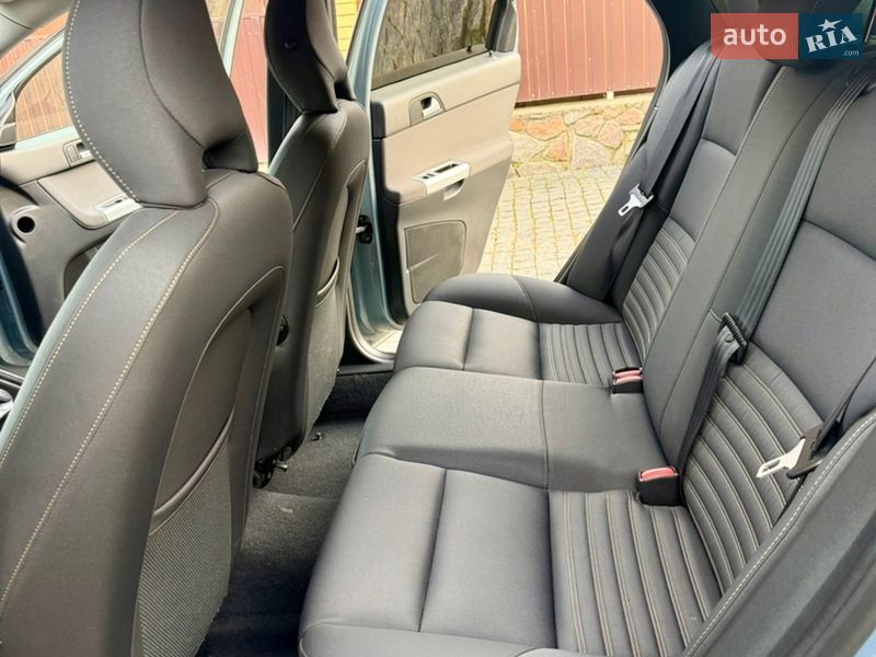 Седан Volvo S40 2010 в Умани фото 19 Седан Volvo S40 2010 в Умани