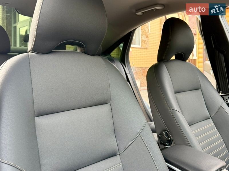 Седан Volvo S40 2010 в Умани фото 25 Седан Volvo S40 2010 в Умани