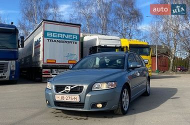Седан Volvo S40 2010 в Самборе
