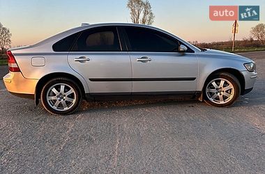 Седан Volvo S40 2006 в Киеве