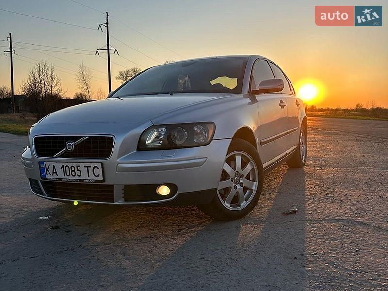 Седан Volvo S40 2006 в Киеве