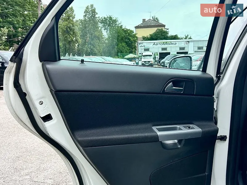 Volvo S40 2012 VIN YV1MS434BC2576645 фото оголошення 14 з 54